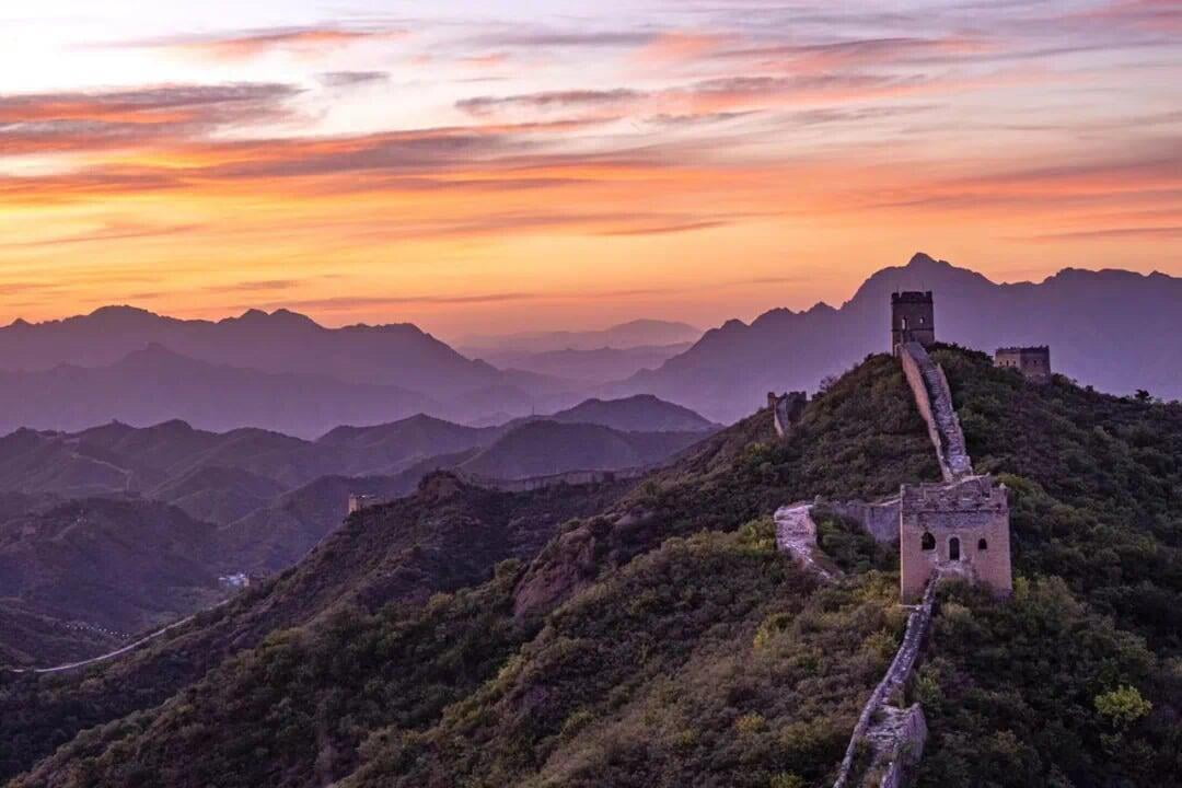 Great Wall Hiking