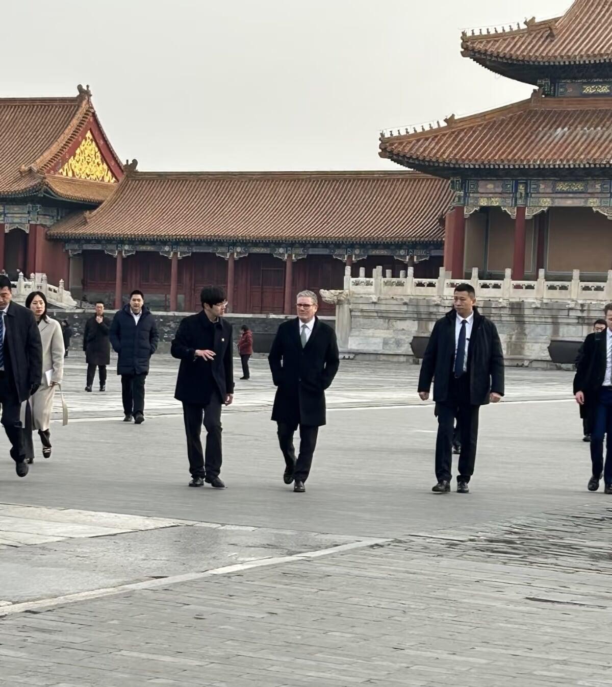 Starmer visits the Forbidden City in Beijing